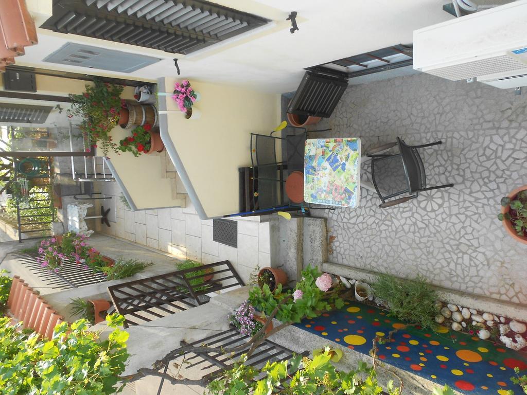 Apartmani Luiza Cres Room photo