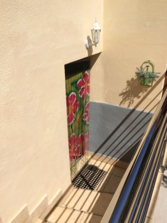 Apartmani Luiza Cres Exterior photo
